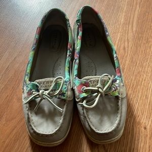 Sperry boat shoes